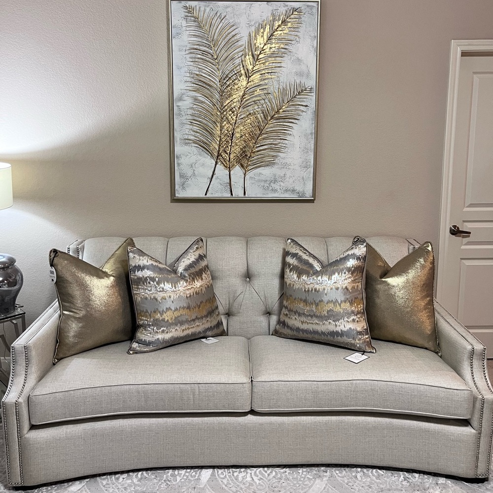 1-NWT GIGI CANTORI GOLD/SILVER LUXURY DECORATIVE PILLOW - Picture 8 of 17